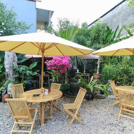 Kubu Kenak Guesthouse Семиняк Екстериор снимка