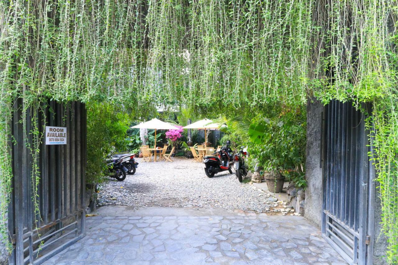 Kubu Kenak Guesthouse Семиняк Екстериор снимка